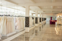 Naxpro-Truss trusses as clothes hangers